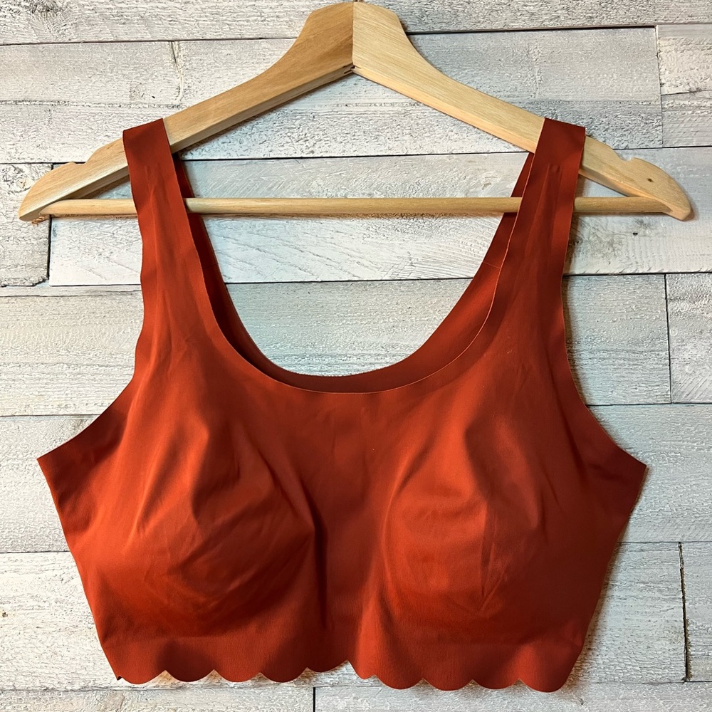 Sport bra extra large. Soft no tags, used just once